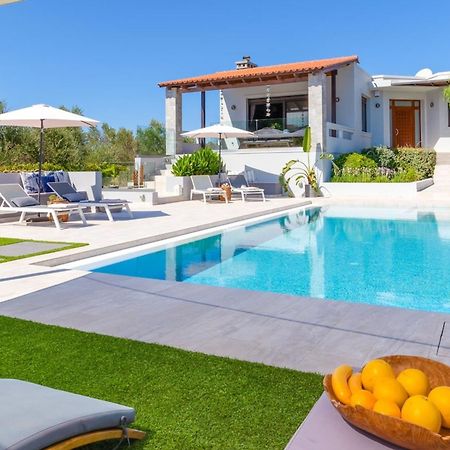 Villa Ampelaki - Premium Villa With Heated Pool Kounoupidhianá Екстериор снимка