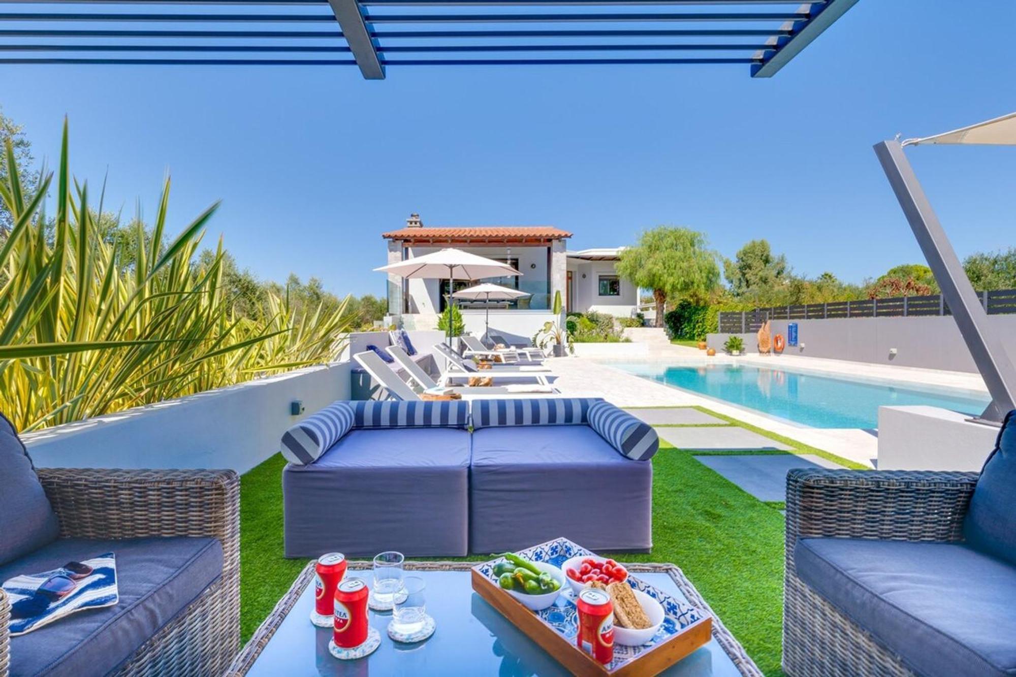 Villa Ampelaki - Premium Villa With Heated Pool Kounoupidhianá Екстериор снимка