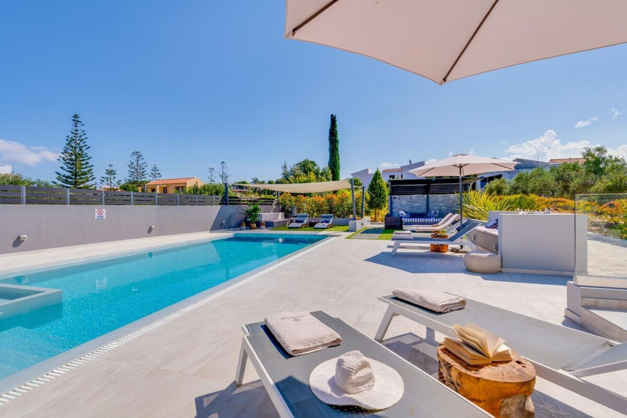 Villa Ampelaki - Premium Villa With Heated Pool Kounoupidhianá Екстериор снимка