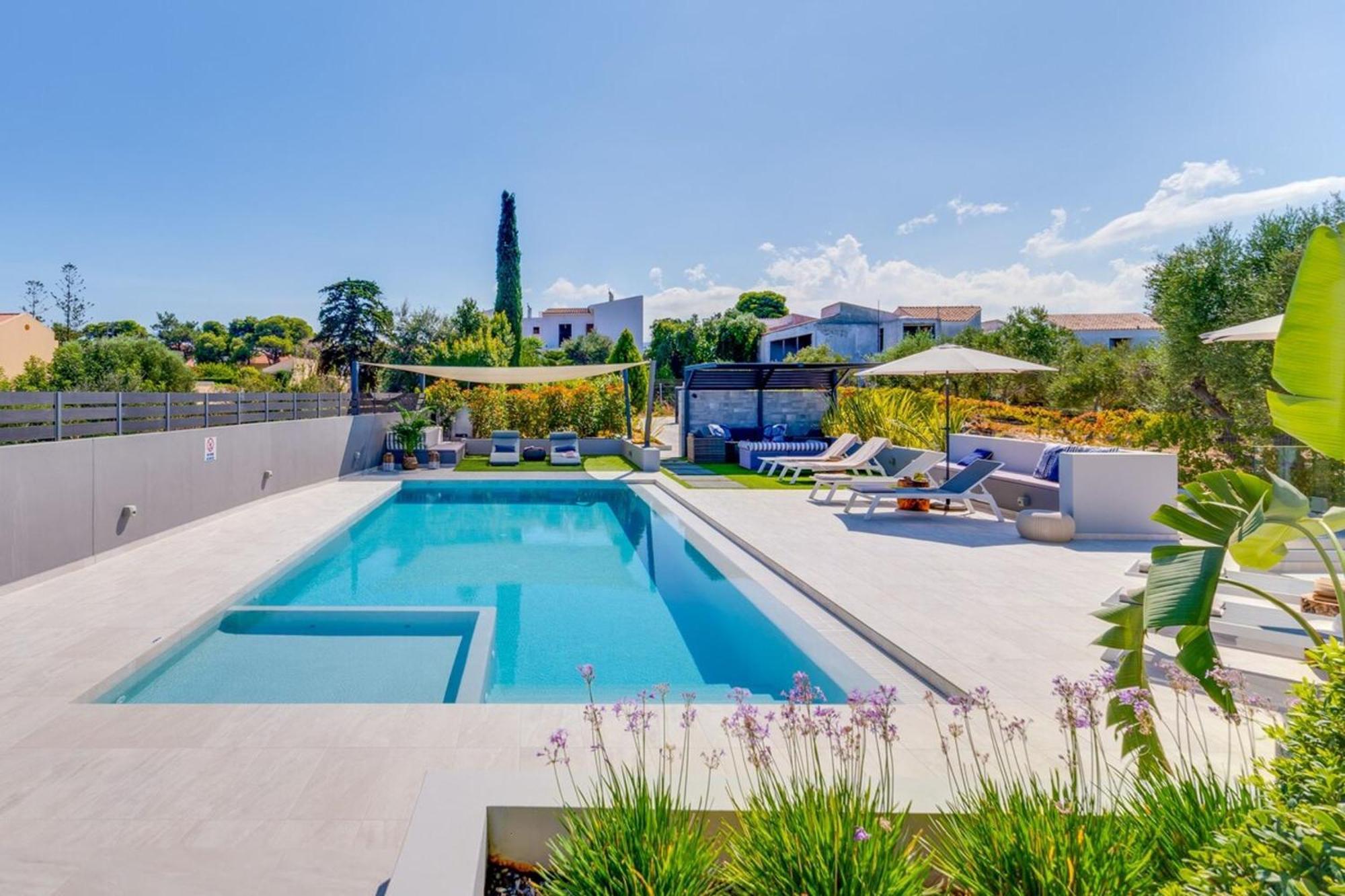 Villa Ampelaki - Premium Villa With Heated Pool Kounoupidhianá Екстериор снимка
