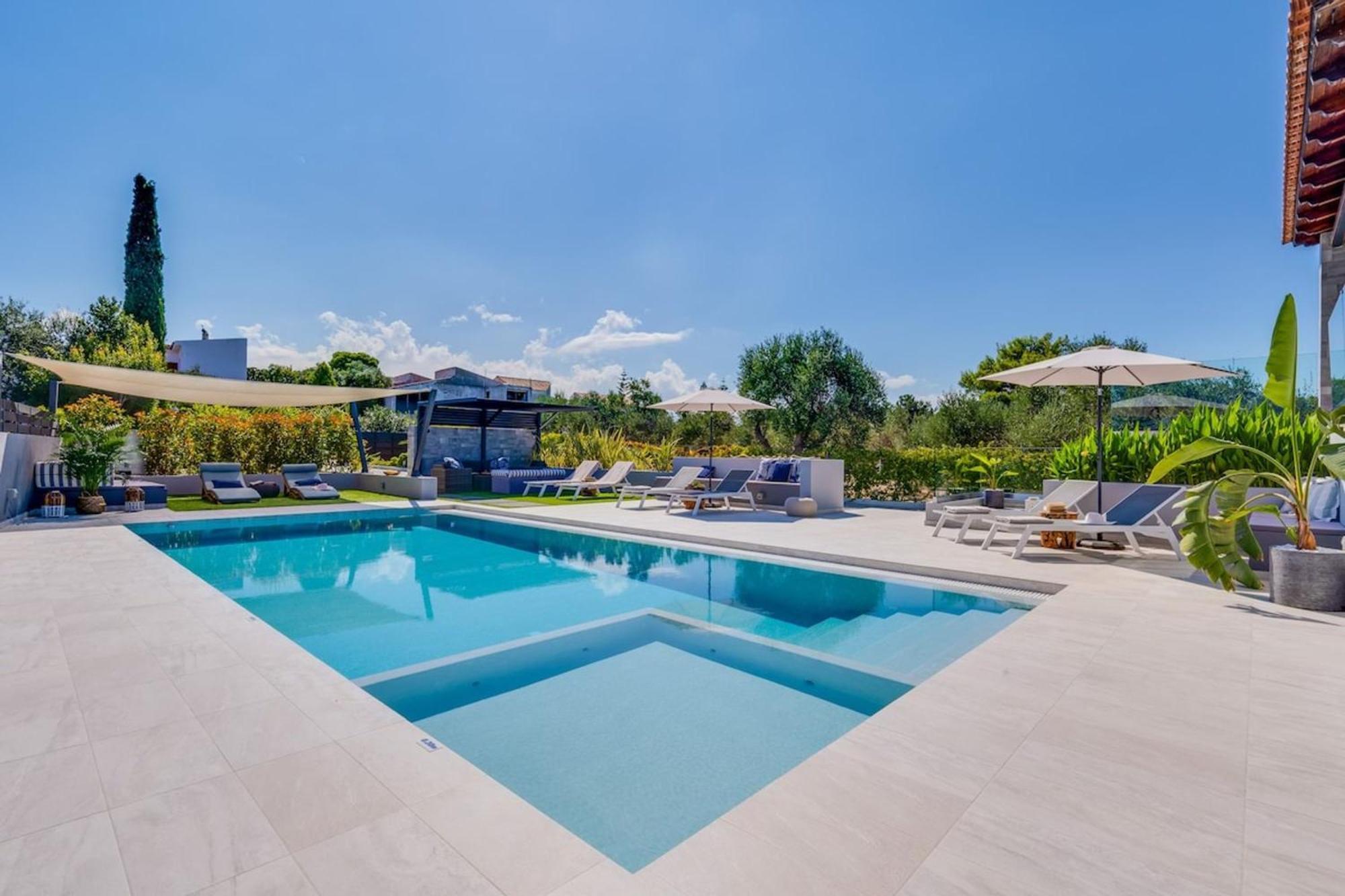 Villa Ampelaki - Premium Villa With Heated Pool Kounoupidhianá Екстериор снимка
